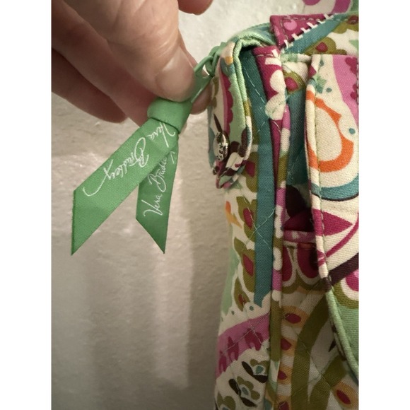 NWT Vera Bradley Tutti Frutti Laptop Pad Hipster Crossbody Shoulder bag Retired - Picture 5 of 8